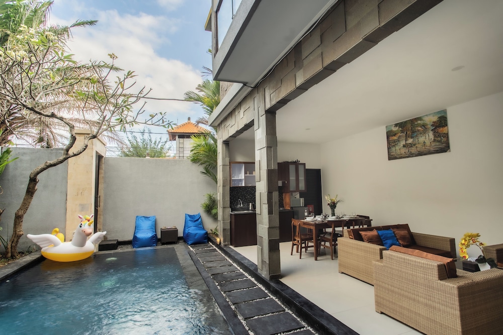 Villa Taman Bali Kerobokan 2