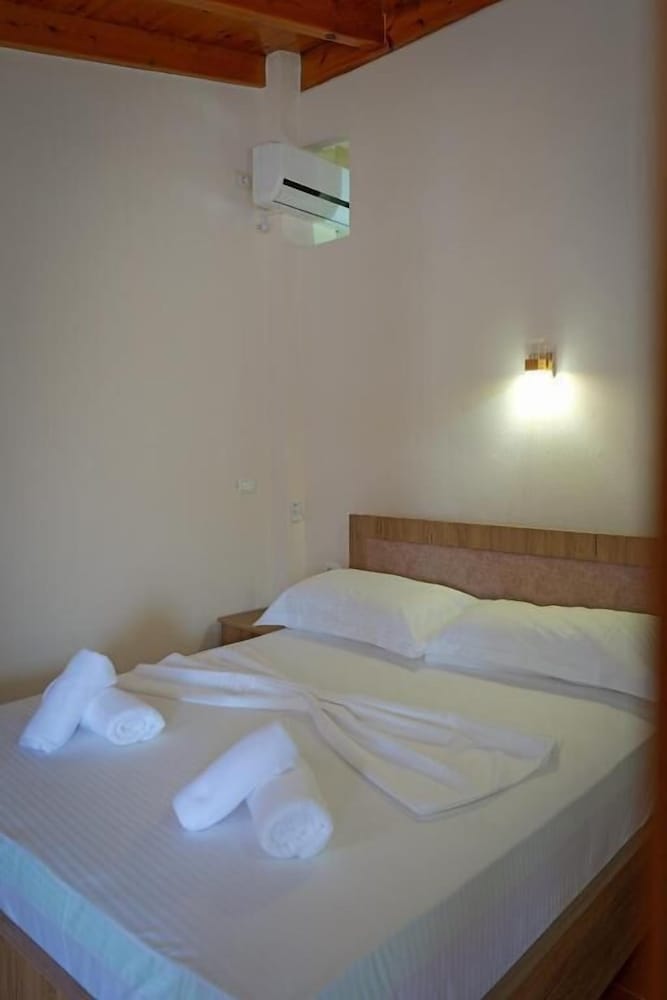 Vila Xhovani
