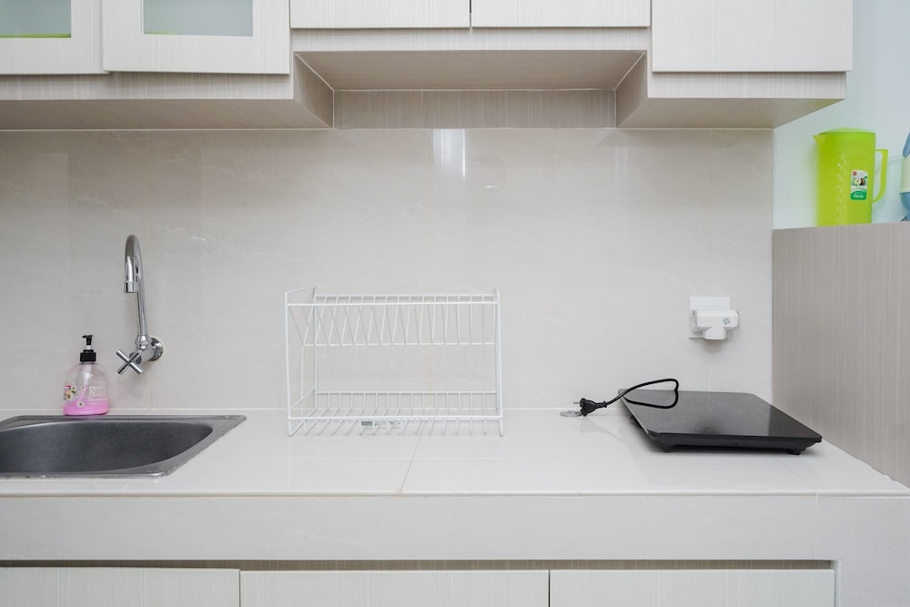 Comfort and Nice Studio Apartment at Springwood Residence