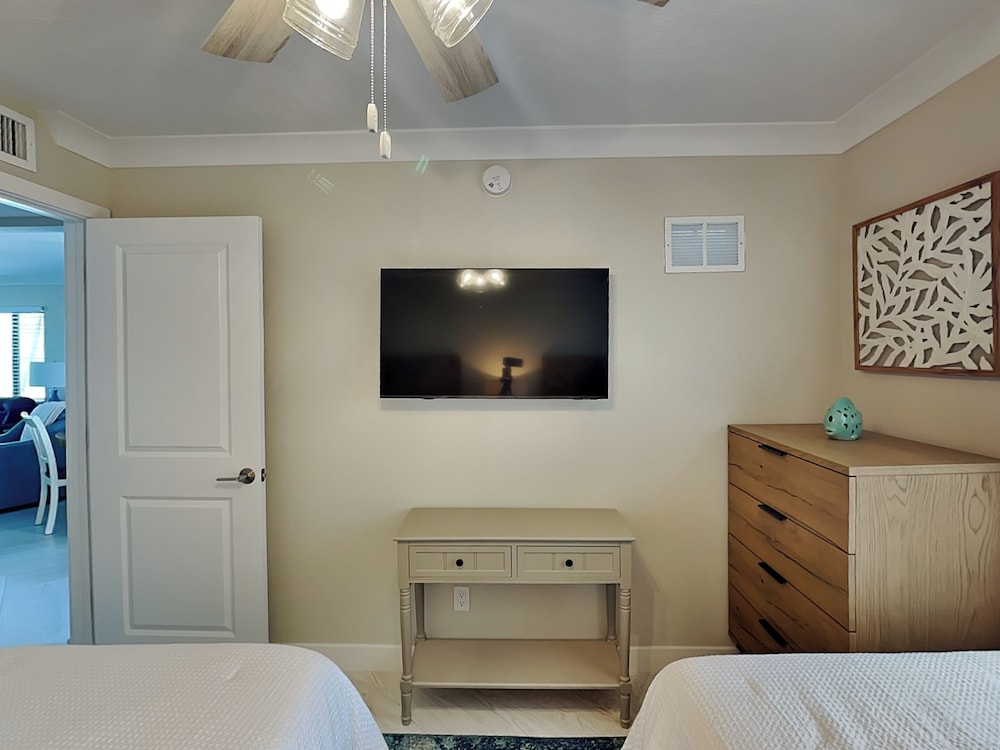 Seaside 1 by Distinctive Beach Rentals