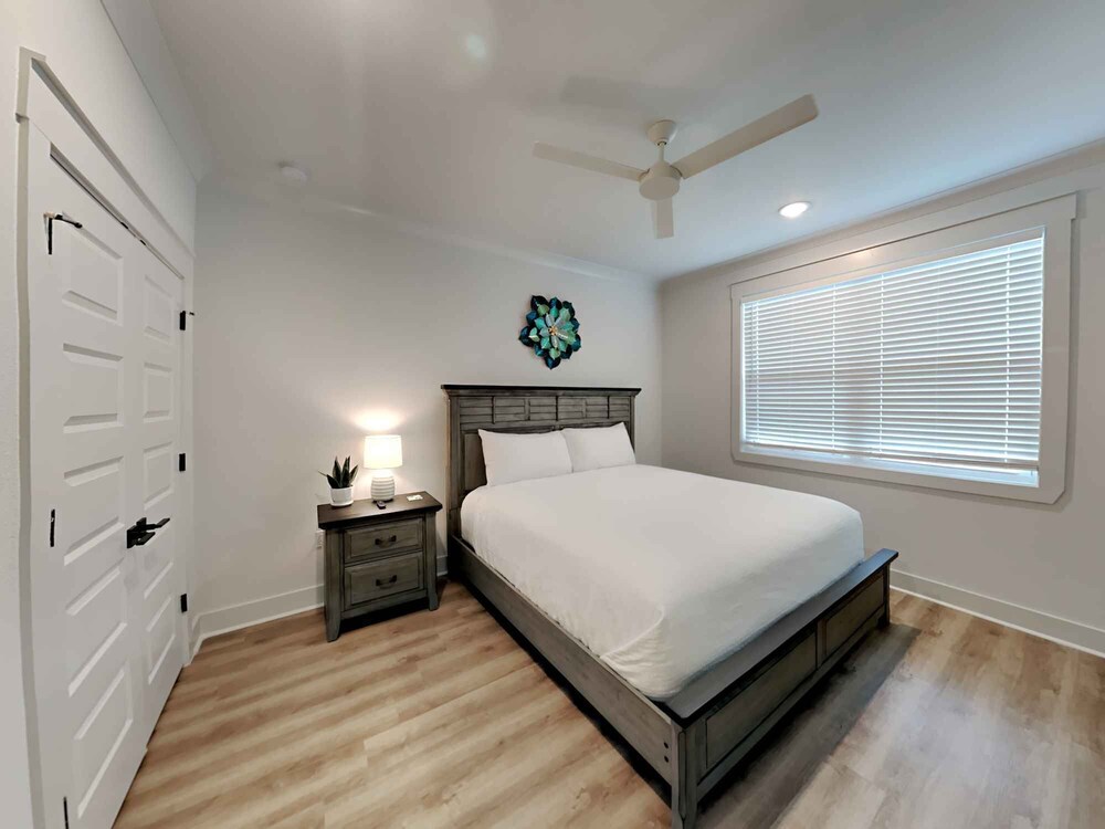 Redfish Harbor Family Tides view 2