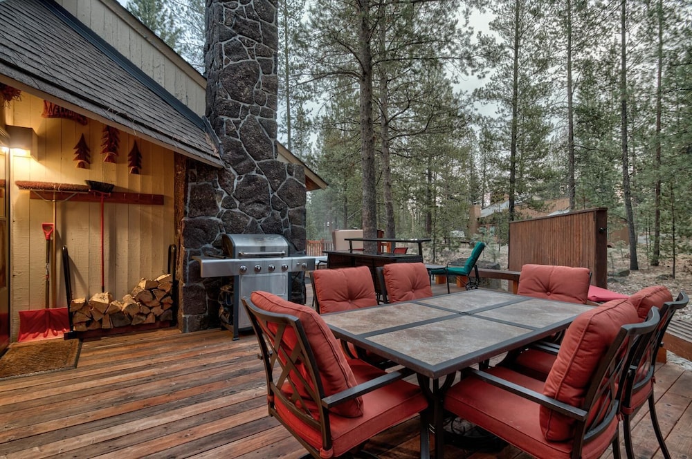 Pine Needle Lane 7