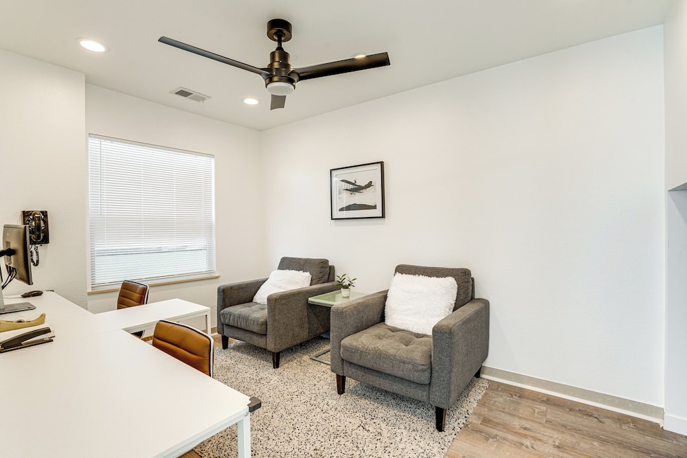 Walk to Crab Cove Beach: Alameda Home w/ Game Room