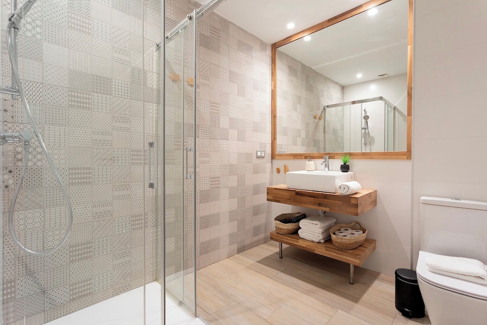Exclusive apt 3rooms in Granda. Martinez Campos II