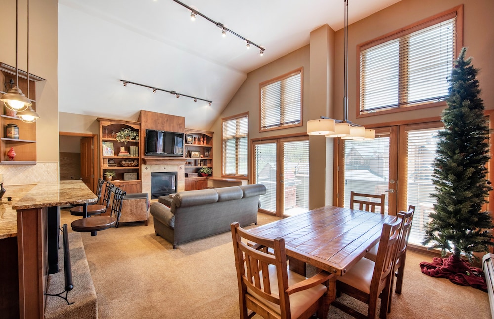 Two Bedroom Condos at Zephyr Mountain Lodge - Winter Park CO
