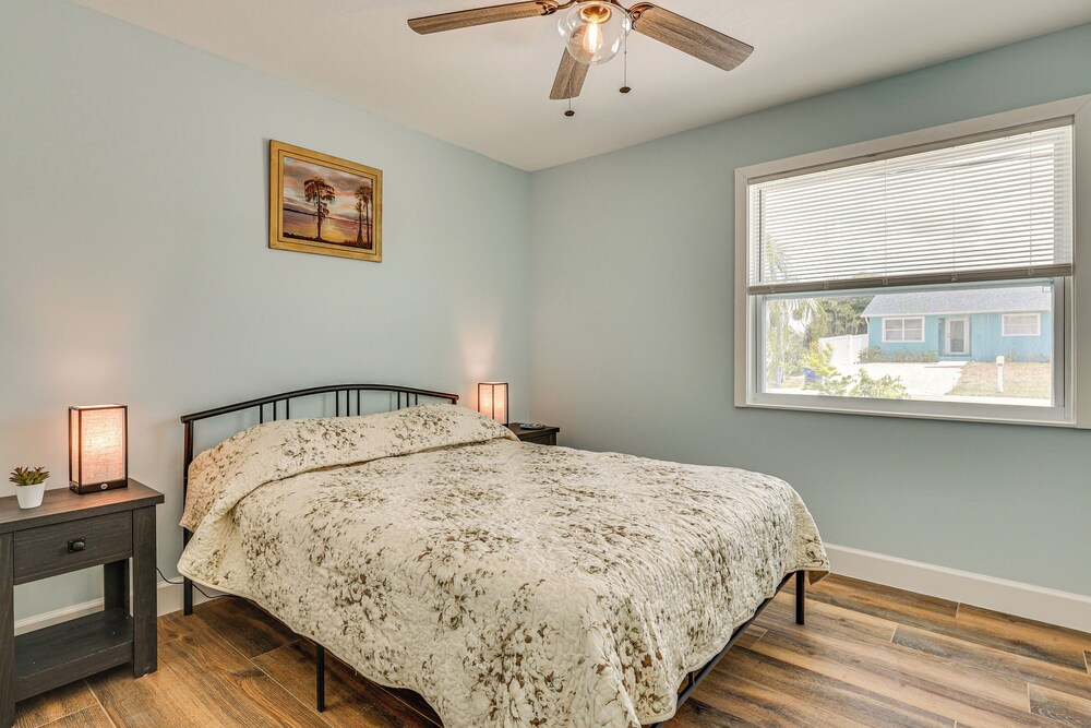3 Mi to Fort Myers Beach: Unit w/ Furnished Patio!