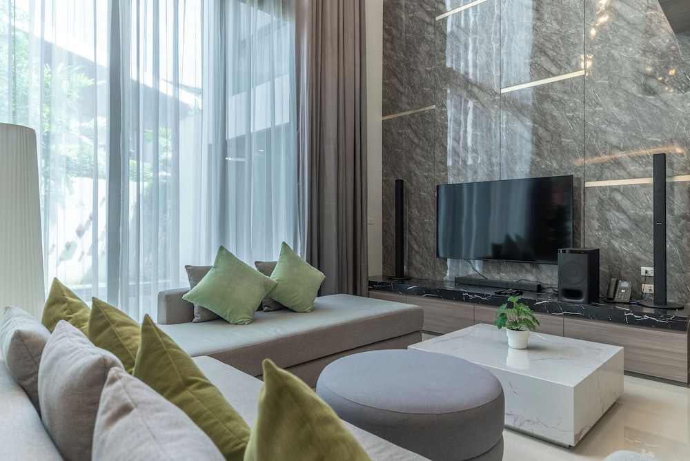 Panora Villa 8119 By Villacarte