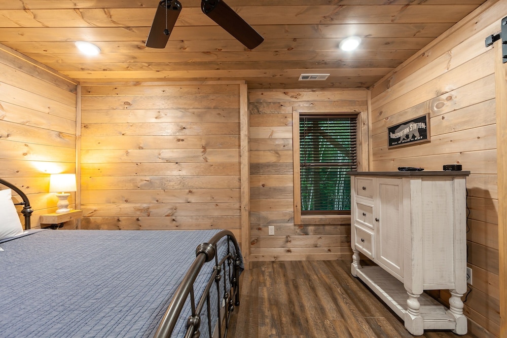 Brand New Freedom Cabin with Large Deck by RedAwning view 5