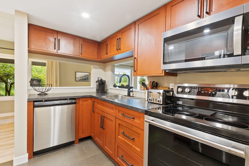 Wintergreen Condos