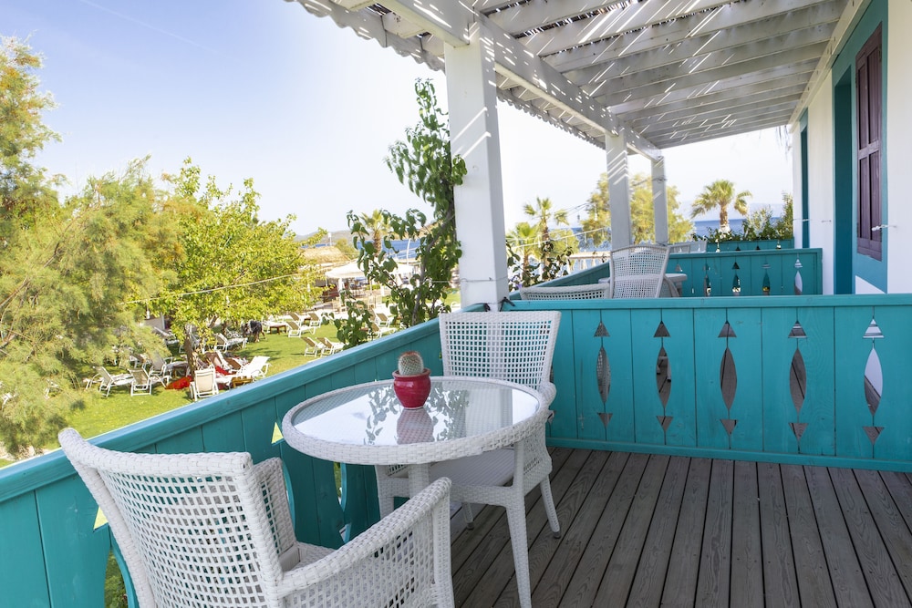Kefi Beach ve Süitler - Image 10