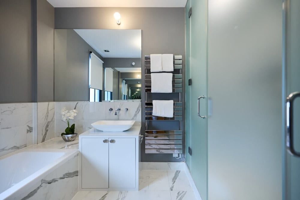 The Fulham Classic - Spacious 4bdr House With Balcony and Garden