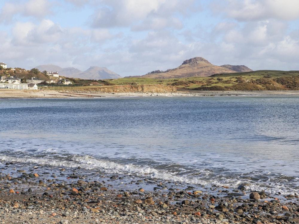 Llys Owen