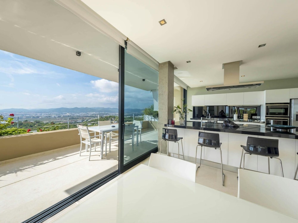 Premium Villa With Infinity Pool