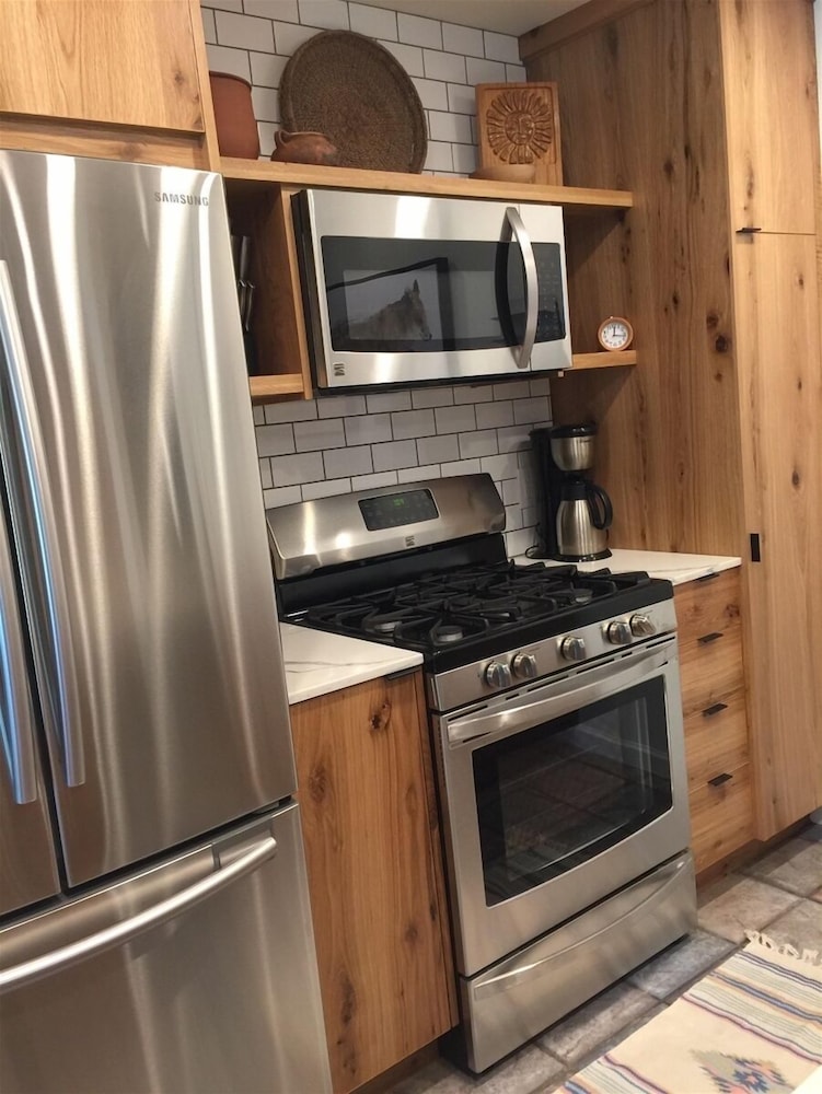 Sv121 - Walk to Lifts & Town - Hot Tub & Pool