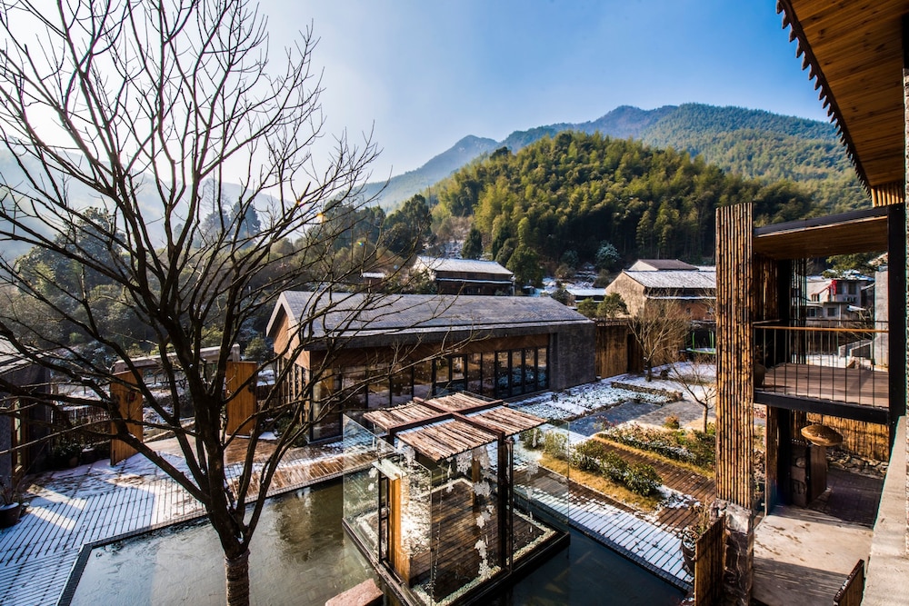 Go Native Downtown House Ningbo