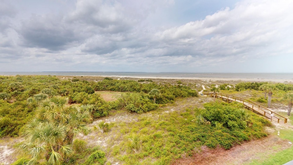 Lighthouse Point 2 by Tybee Vacation Rentals