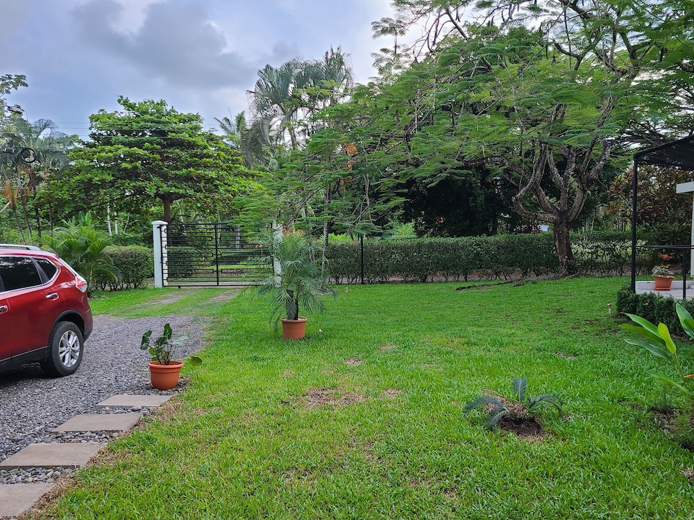 Hotel Villa Elenita - Parrita