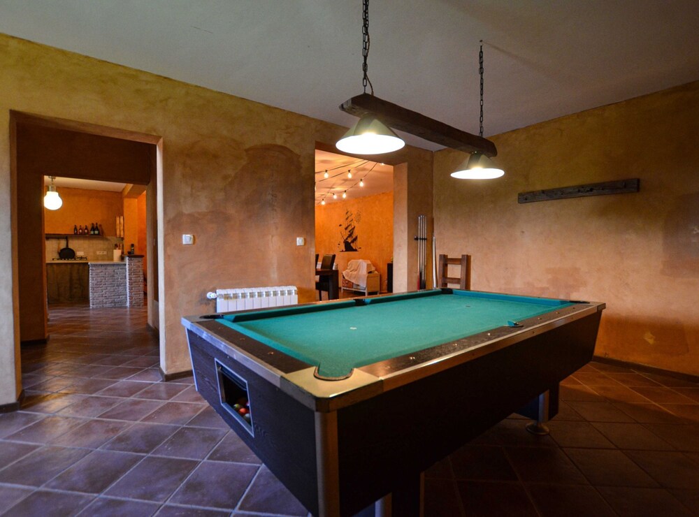 Sophisticated and Chic Villa With Pool