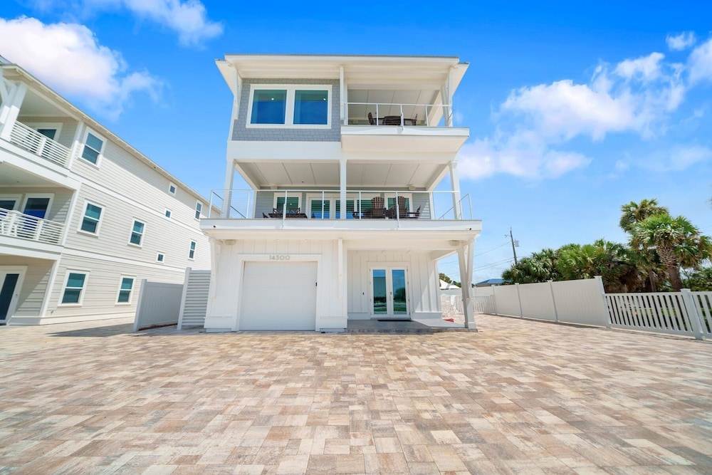 Teddy's Heaven 7 Bedroom Home