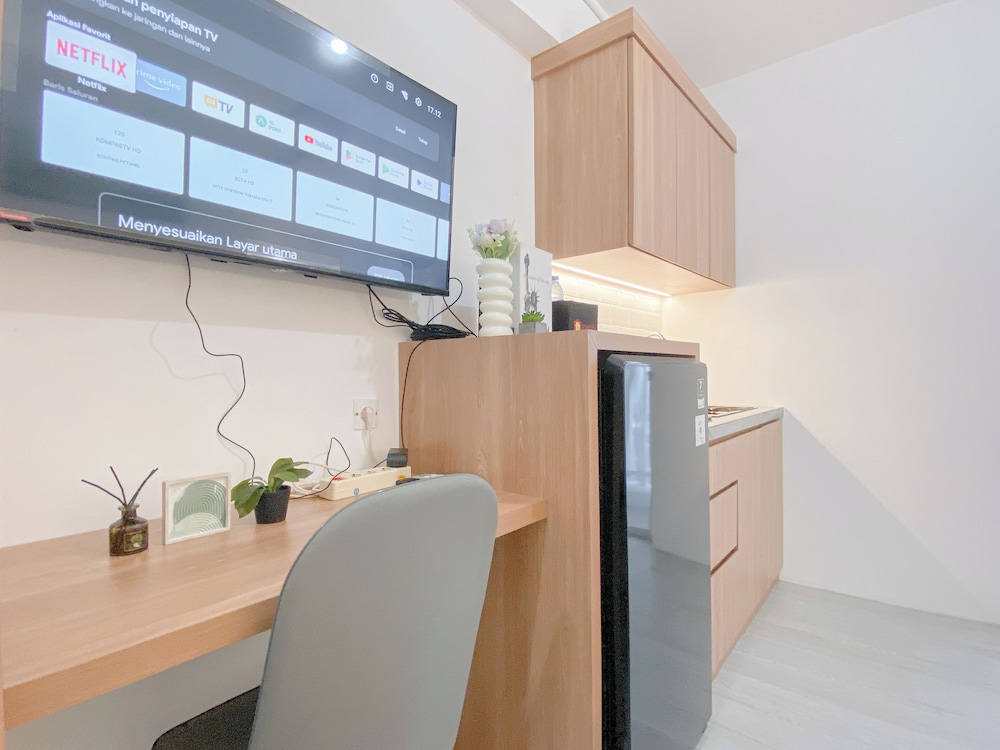 Studio Apartment At Bassura City Near Jatinegara Station