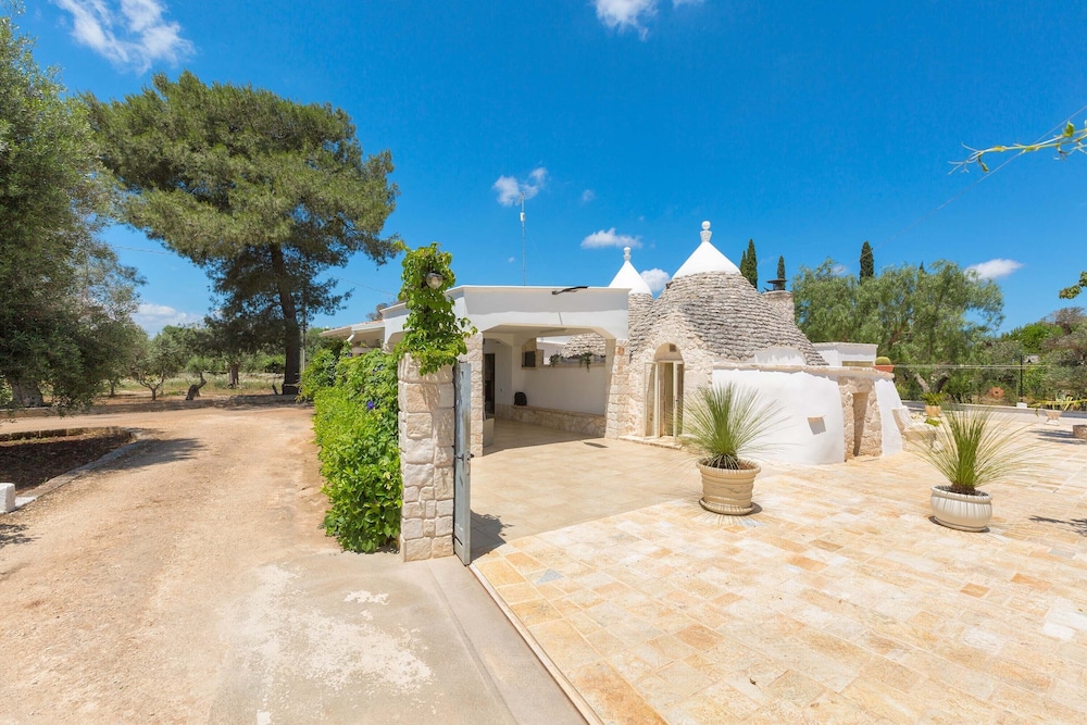3229 Trullo Mimosa by Perle di Puglia view 4
