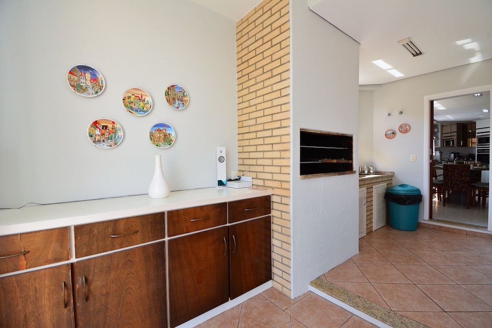 Casa com Piscina Morro das Pedras