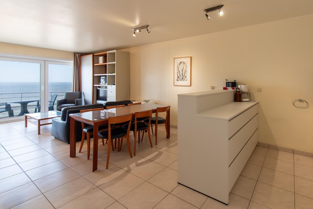 Apartment in Mariakerke With Stunning Sea Views