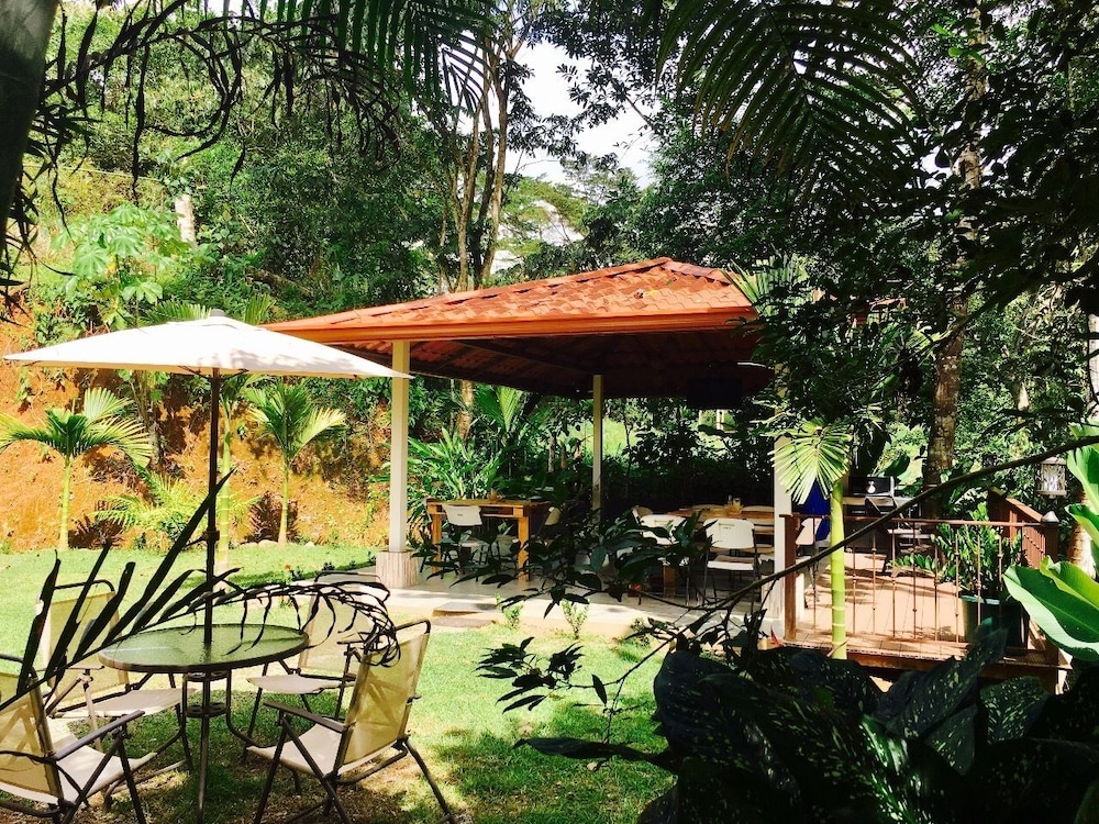 Ukinca Hostel