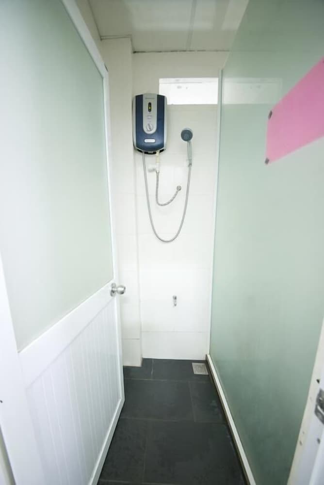 Wanderlust Saigon Hostel