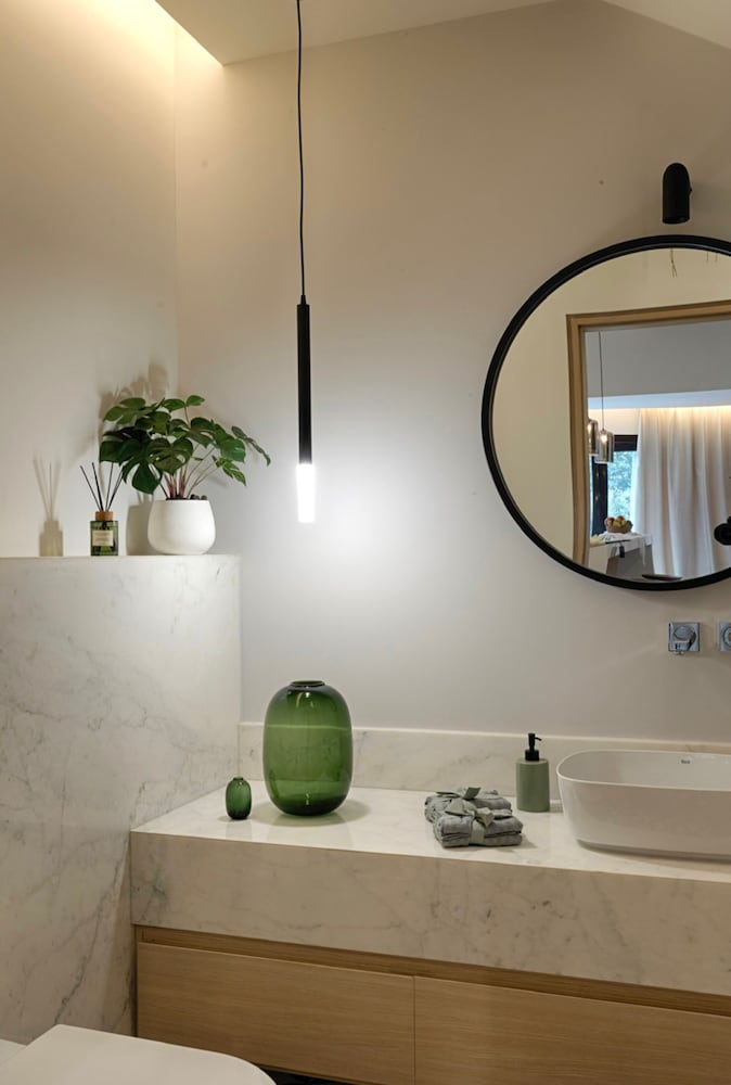 Vesta - Luxury APT - 3BR - La Mirada