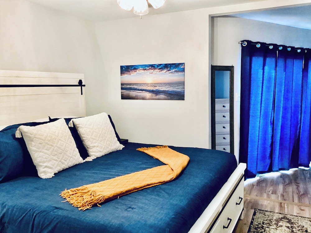 Marina Maison 2bdr Condo