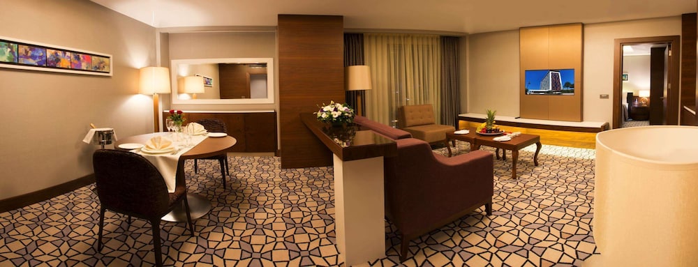 Grand Harilton Hotel - Image 12