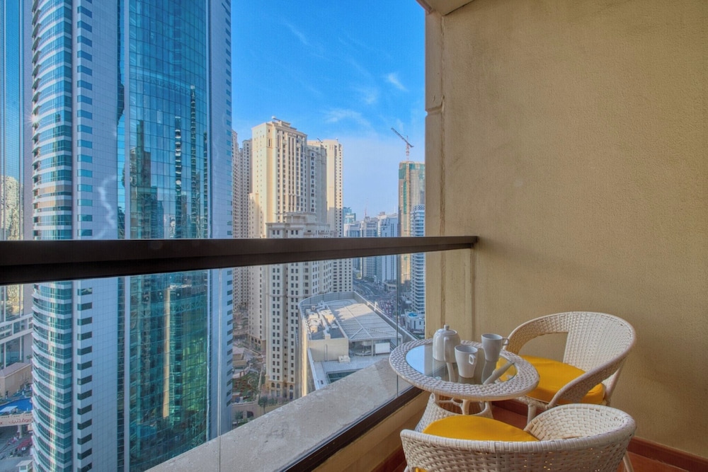 Cozy 1BR at Bahar with great view