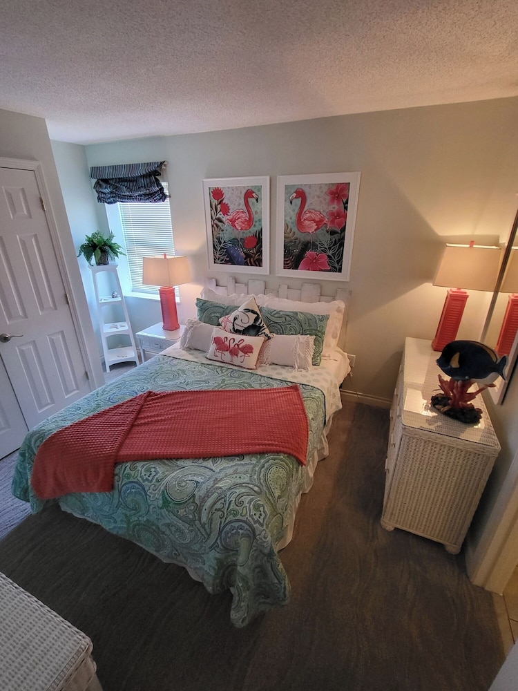 Picture Perfect- Oceanfront Condo