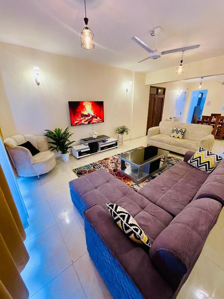 Third Avenue Beach Apartments