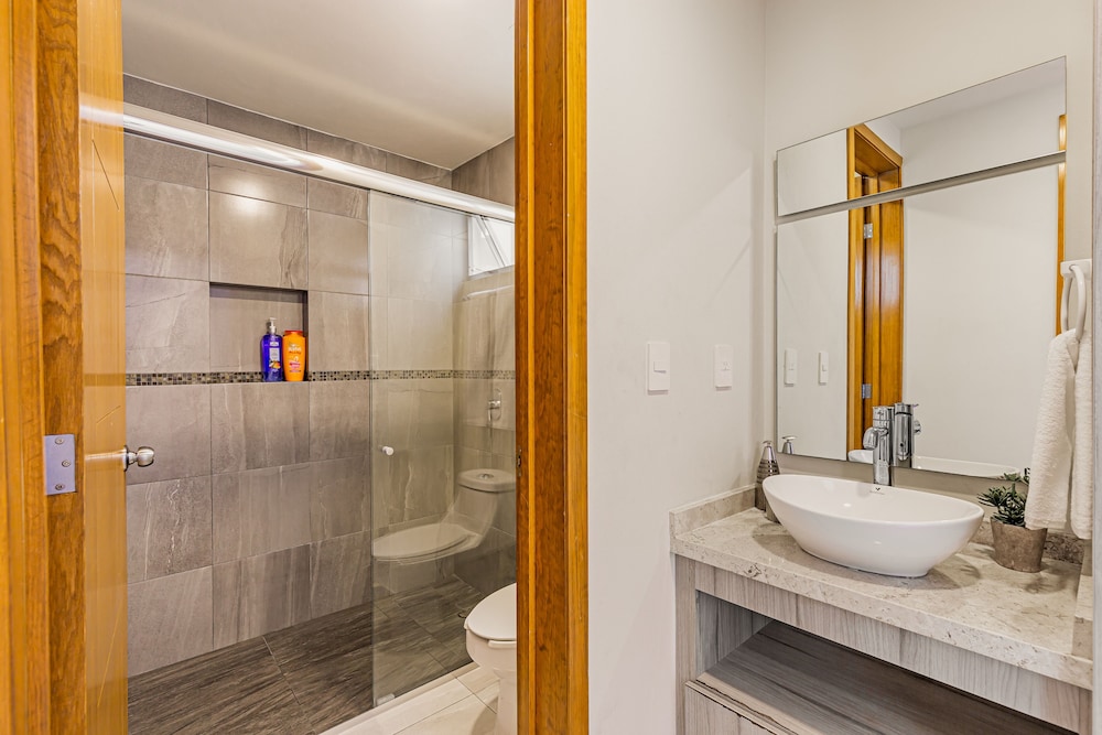 Luxury 2 Bedroom Apartments