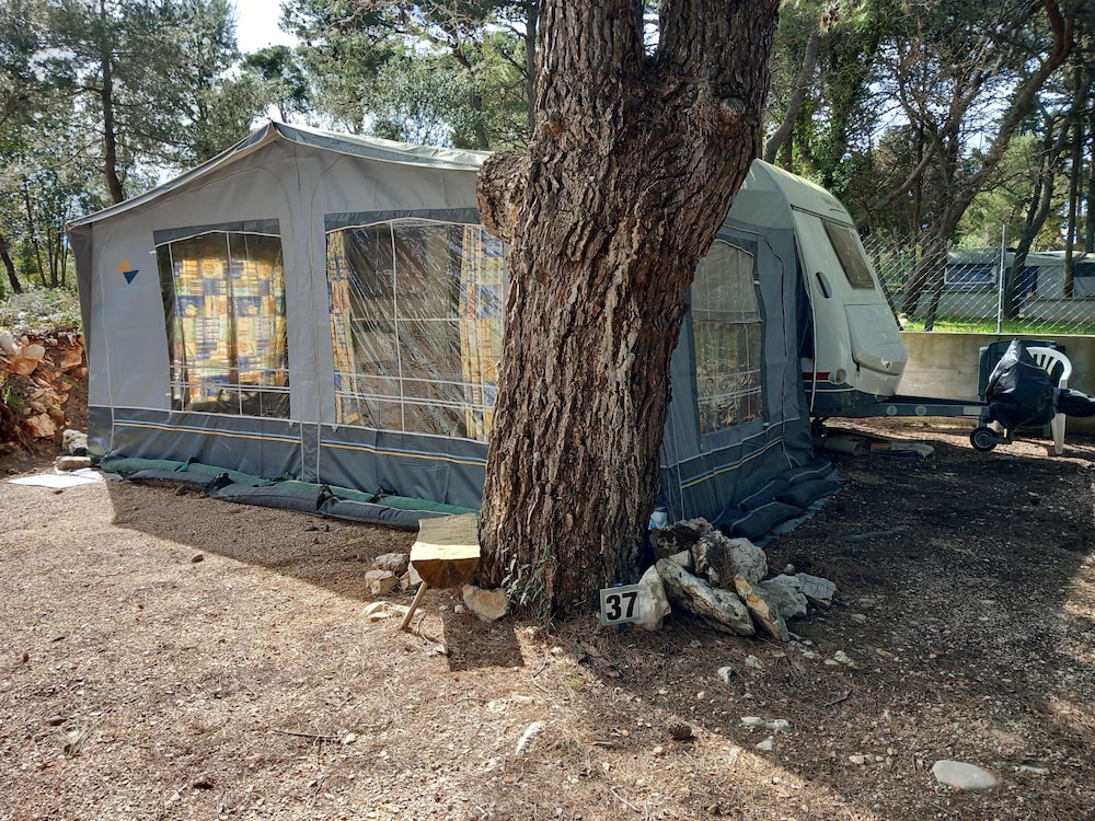 Room-caravan Near the sea 4