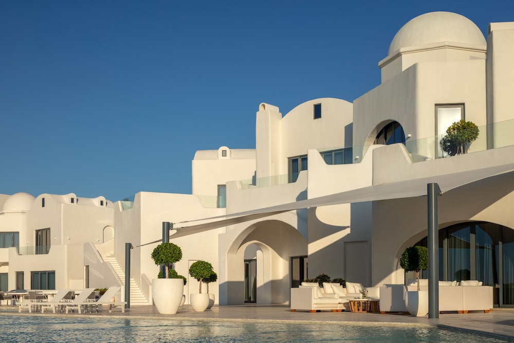 Anantara Santorini Abu Dhabi Retreat - Adults Only