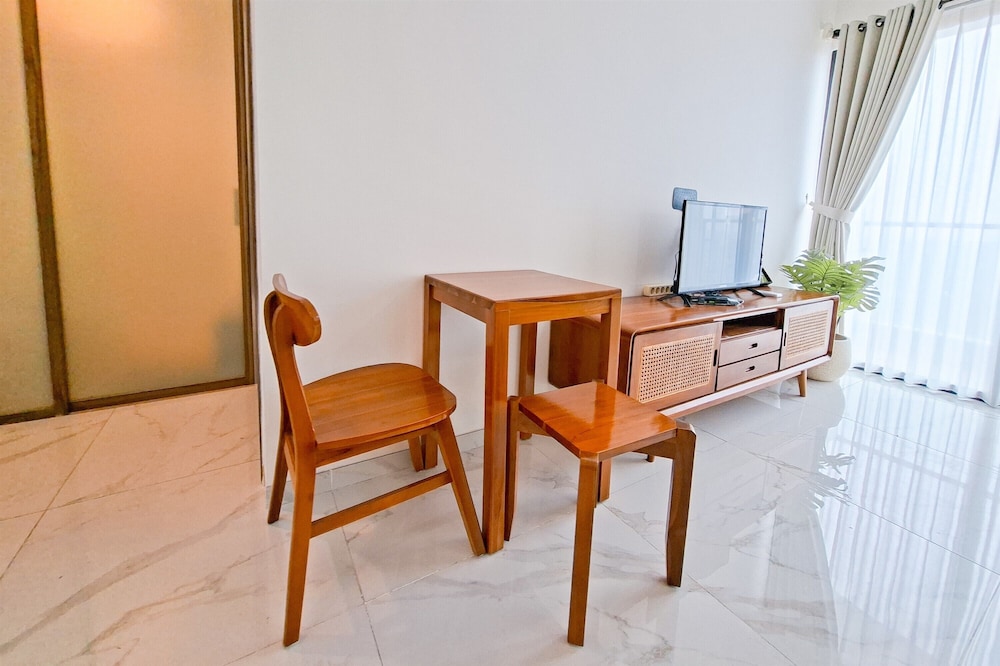 Scandinavian Urban 2Br At Sky House Bsd Apartment
