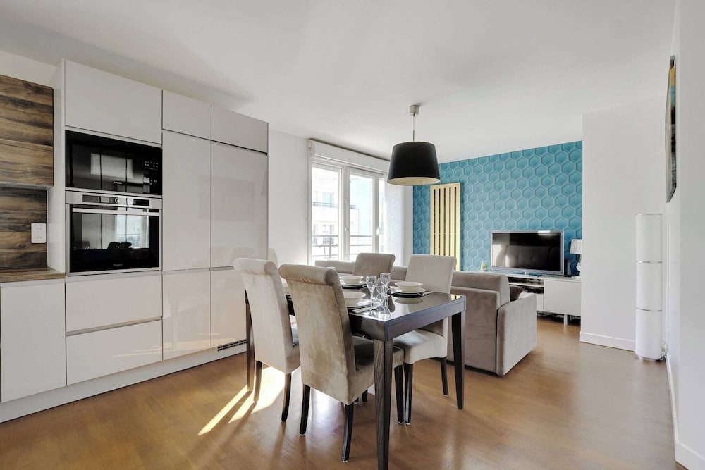 Cosy Apartment & Balcony -1br/4p- Levallois-perret