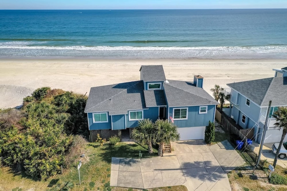 Oceanfront Blissful Sunrises Beach Gear BBQ