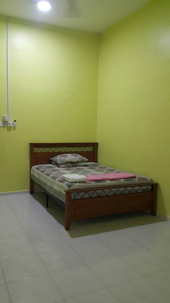 Noor Homestay