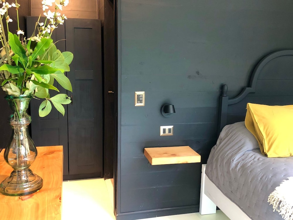 Calma Cabins