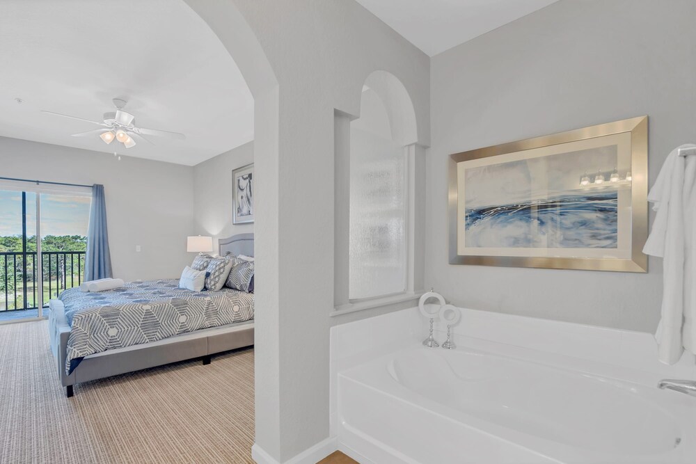 3BR Condo - Hot Tub Games Pool - Near Disney