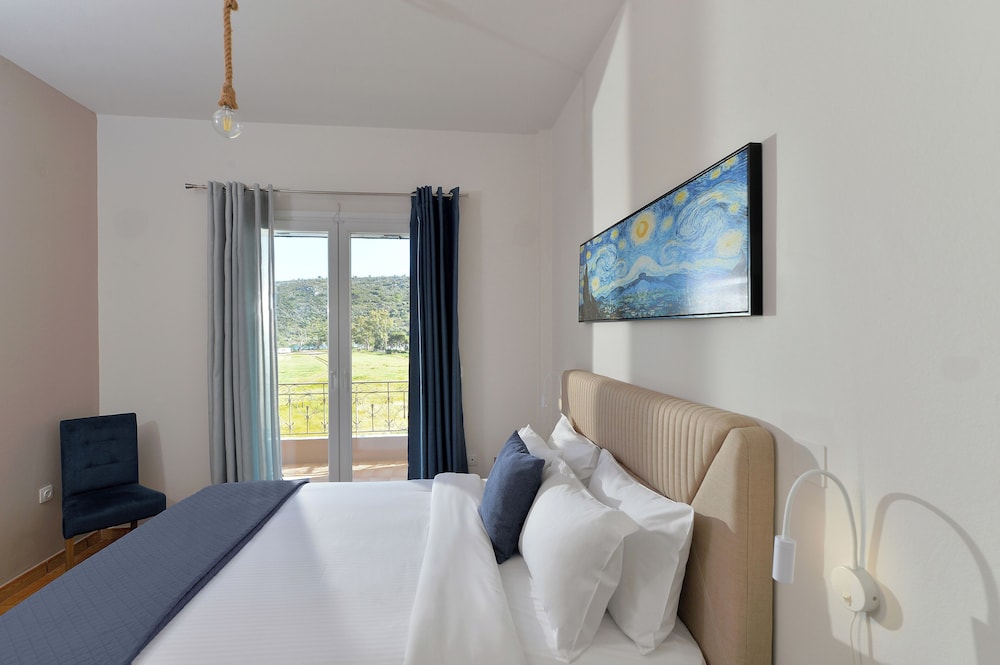 Stork Holiday Apartments - Garden & Sea View