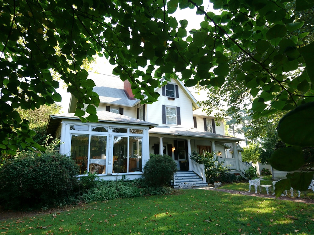 Fig Street Inn