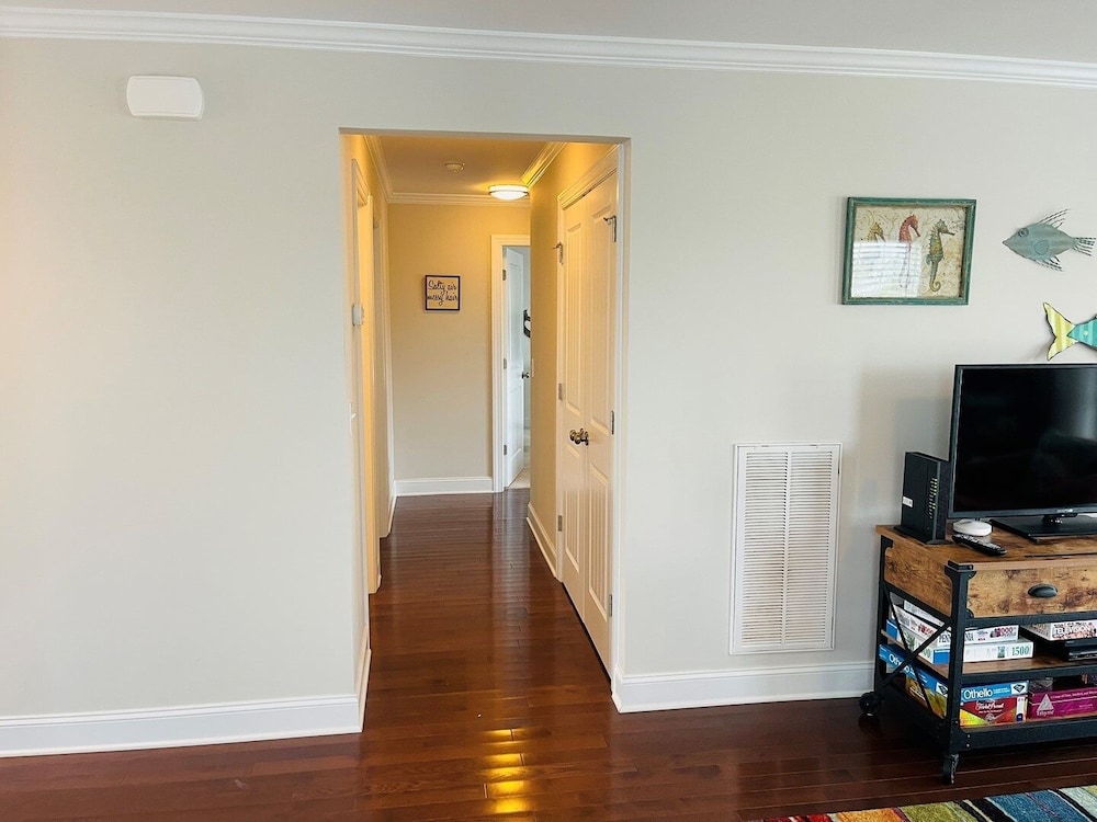 Compass Rose 4 Bedroom Home by RedAwning