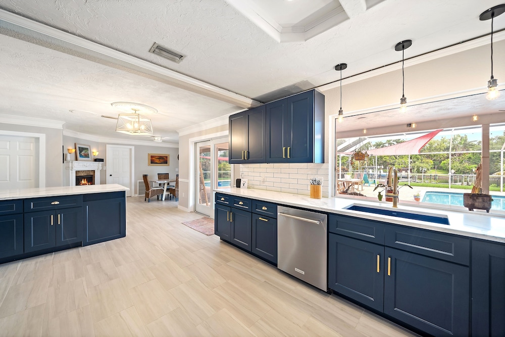 Gulf Tide Getaway 2 Bedroom Home
