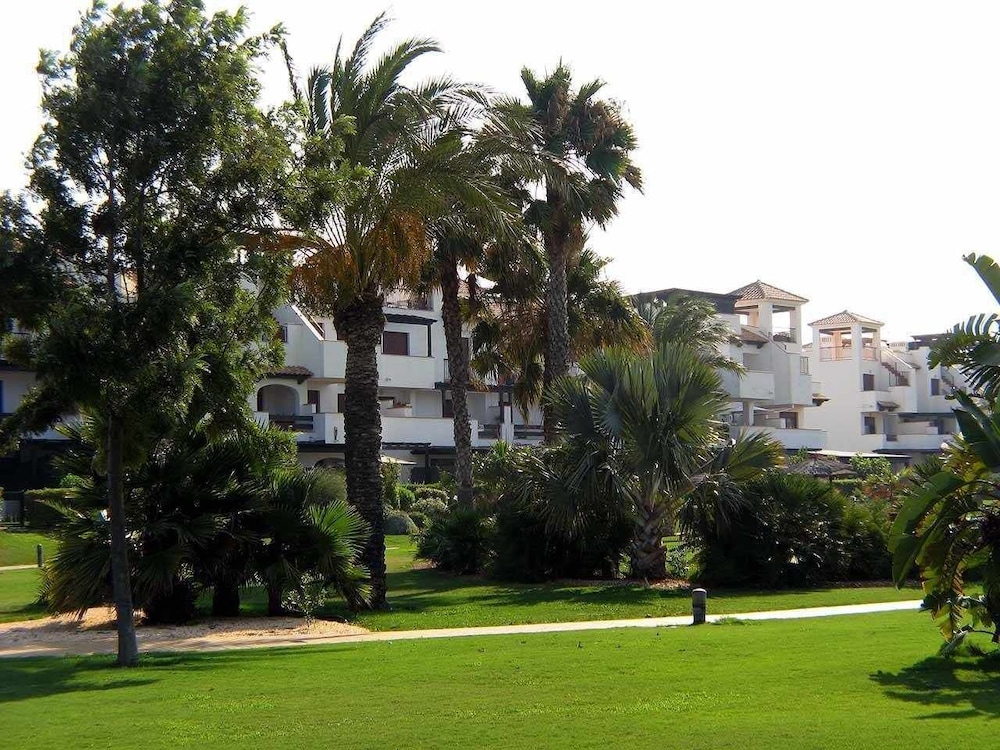 VenAVera E21B - 1 Bedroom/1Bath Beachfront WIFI