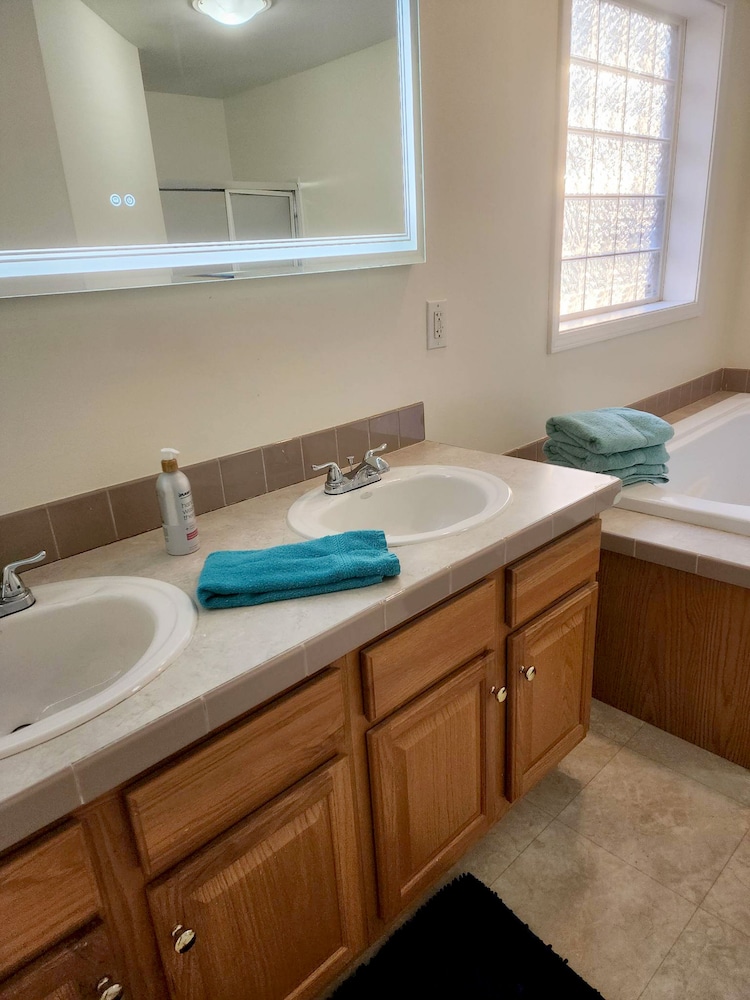 2900sqft villa near ski  snowboarding - Property Image 5